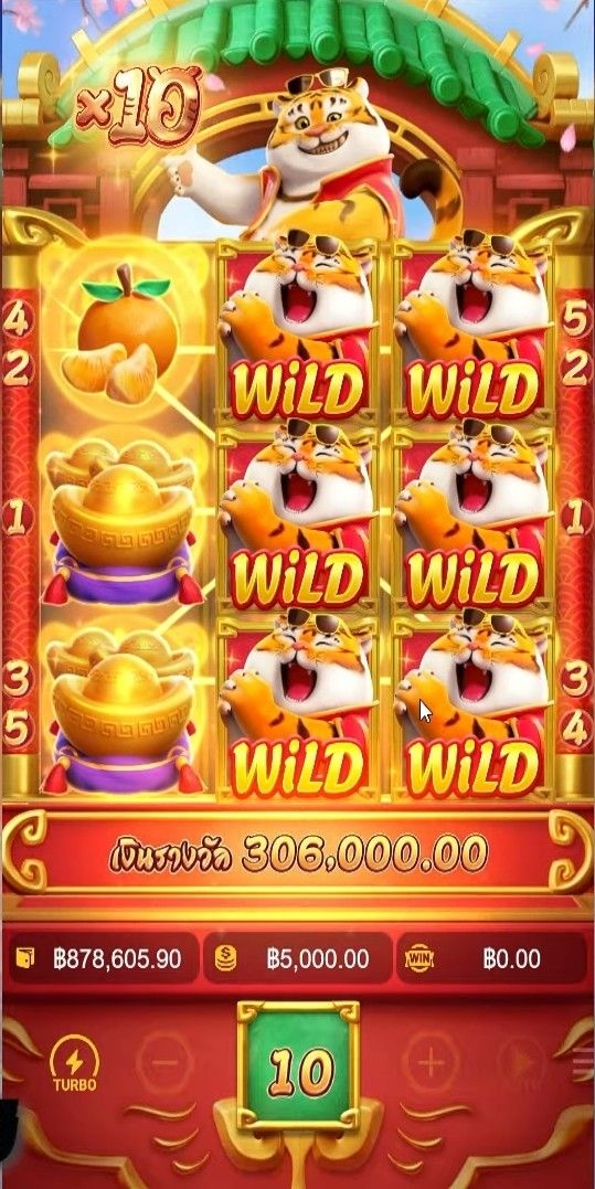 Clash of Slots game